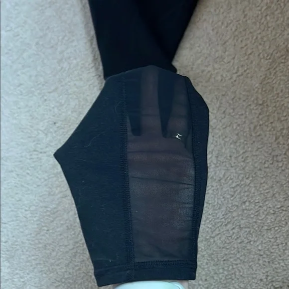Woman’s Fabletics Black Leggings - Picture 4 of 5